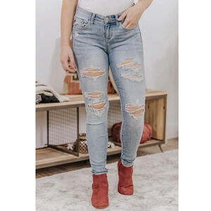 Judy Blue Light Wash Blue Jasper Mid Rise Distressed Skinny Jeans size 0/24